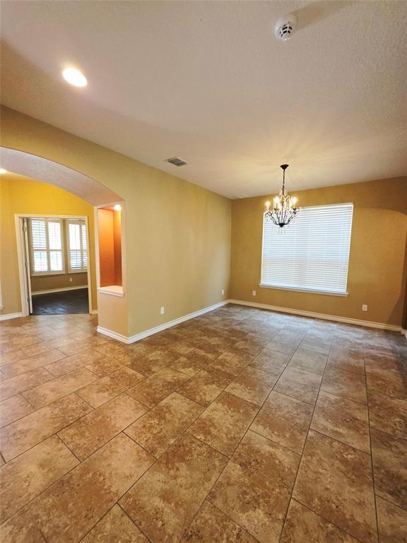 228 Dove Hill