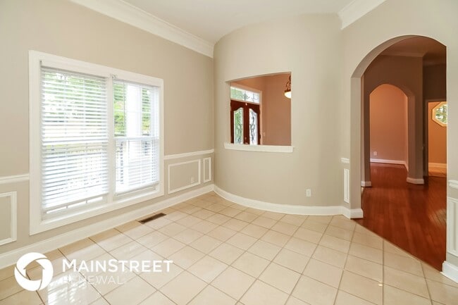 Photo - 130 Greenfield Cir