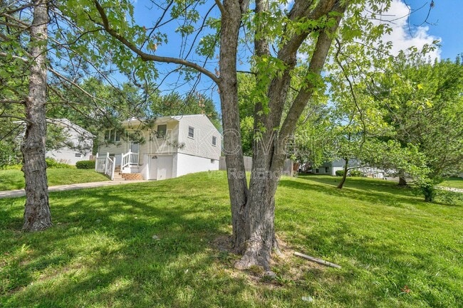 Photo - 18410 Shoshone Dr