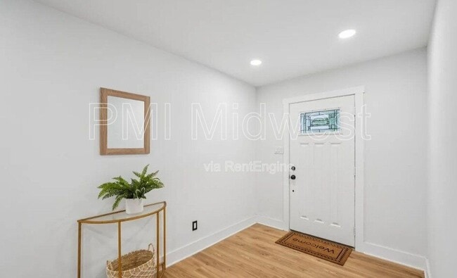 Photo - 941 King Ave