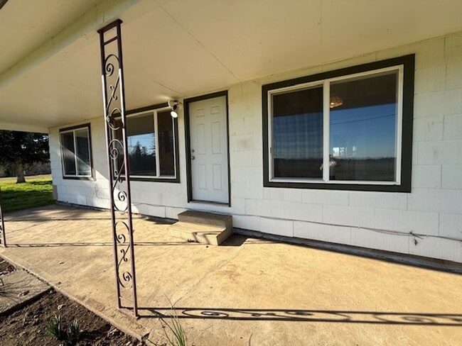 Photo - 3 Bedroom Farm Home for Rent Dundee OR
