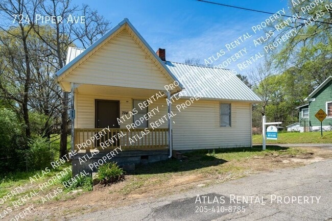 Building Photo - 724 Piper Ave