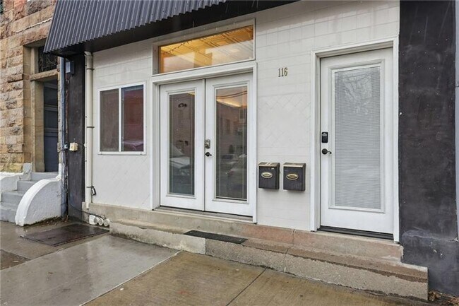 Photo - 116 S 17th St