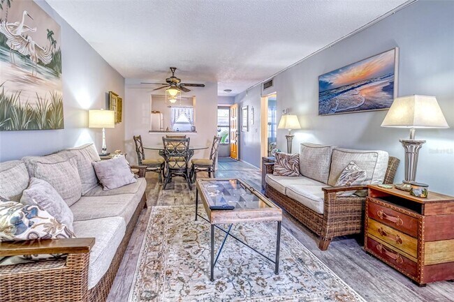 Photo - 13714 Mission Oaks Blvd Unit 13714