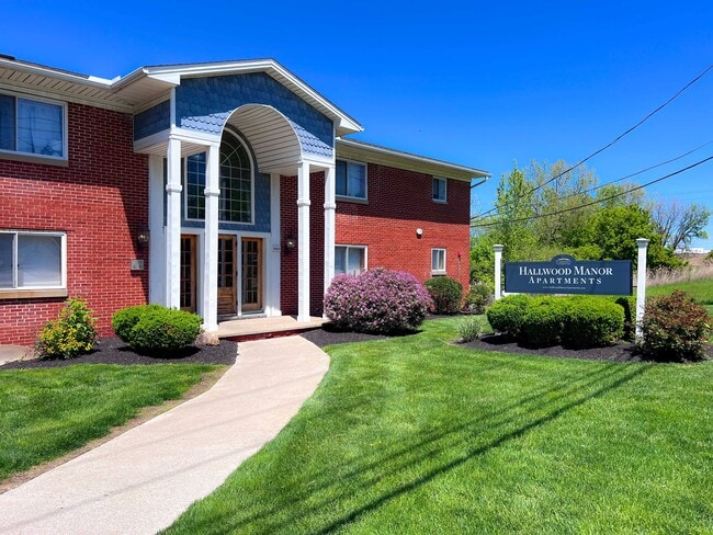 Hallwood Manor Apartments