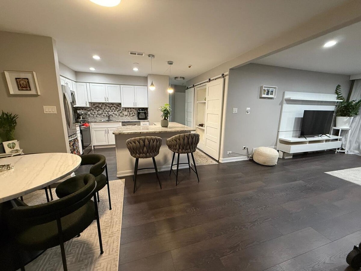 Photo - 7510 Farmingdale Dr House