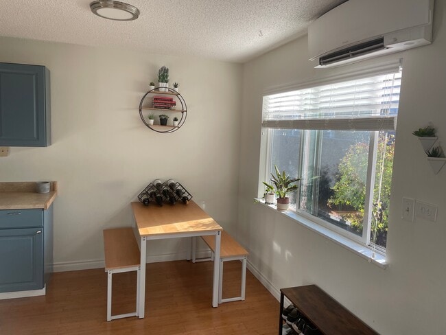 Photo - 7611 SE Insley St