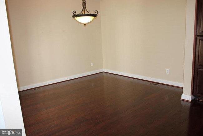 Photo - 41833 Bristow Manor Dr