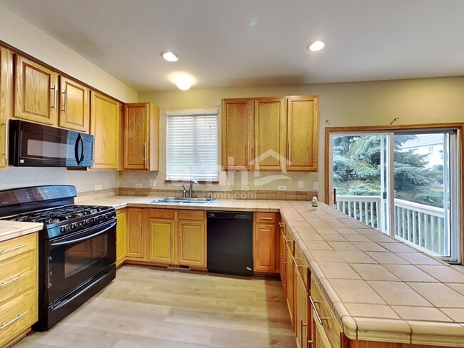 Photo - 281 Evergreen Cir