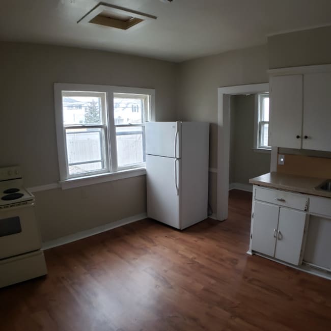 Building Photo - 52 W 16th St Unit 1 Rental