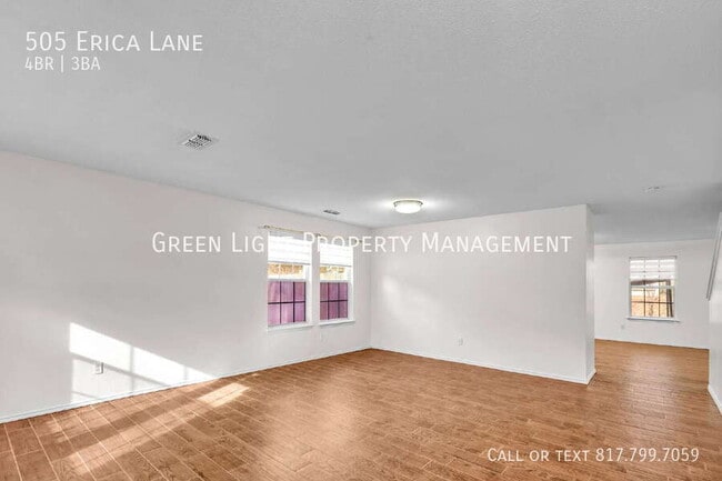 Photo - 505 Erica Ln