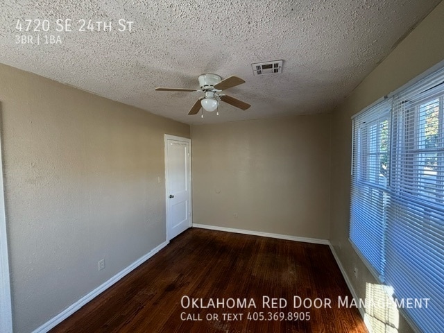 Photo - 4720 SE 24th St