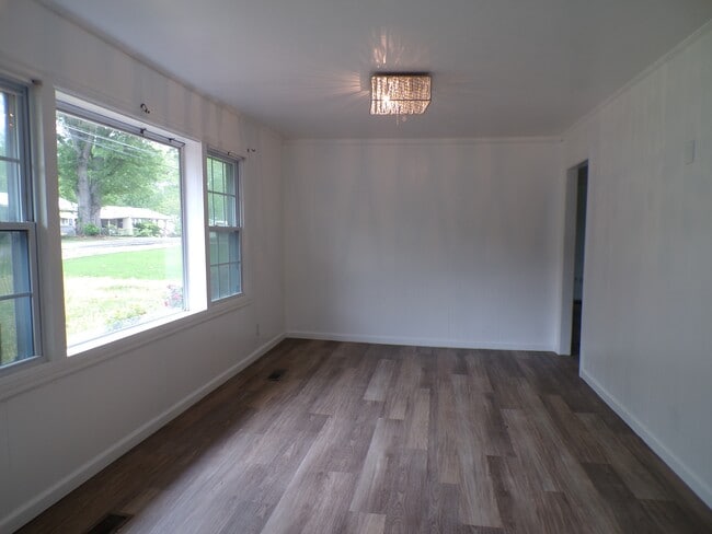 Photo - 2444 22nd St N