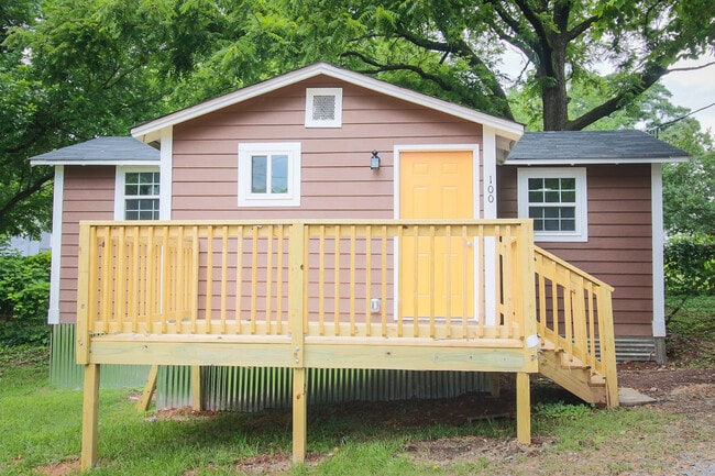 Building Photo - 100 Dog Day Dr Rental