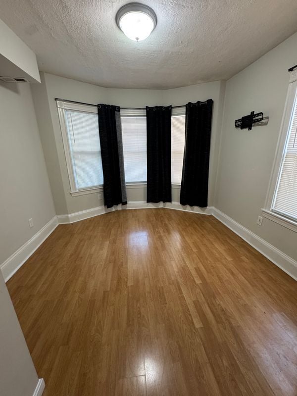 Photo - 164 Crest Ave