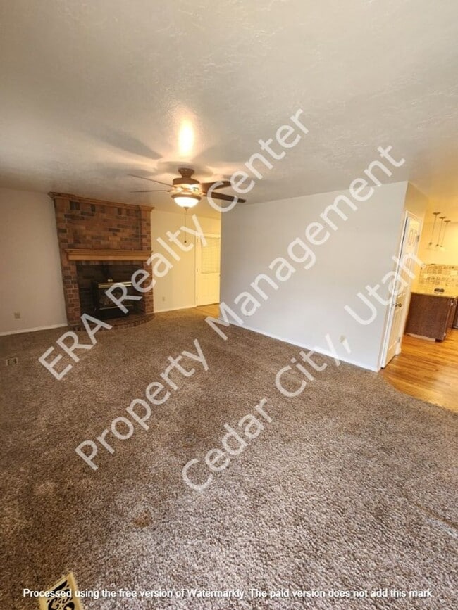 Photo - 921 N 400 W