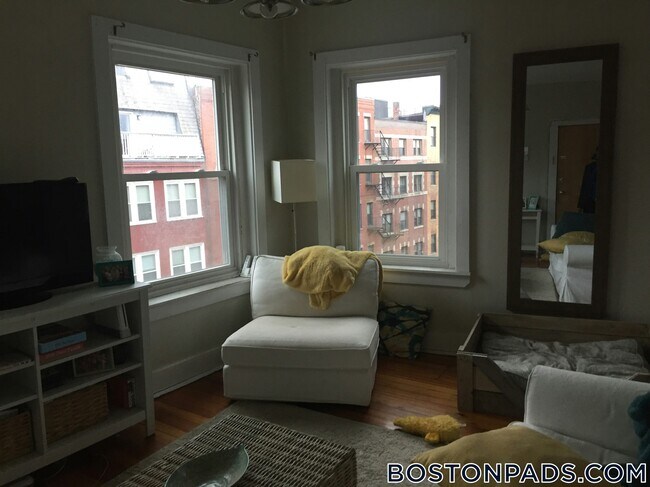 Photo - 435 Hanover St Unidad 4A