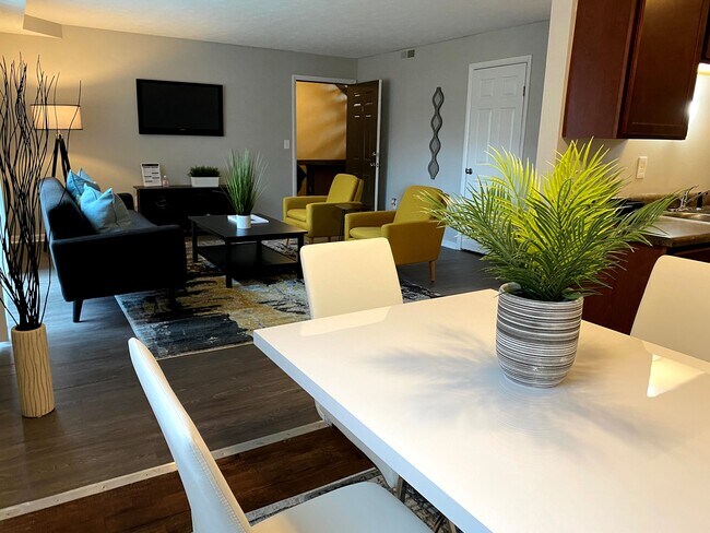 Photo - Stone Creek Apartments