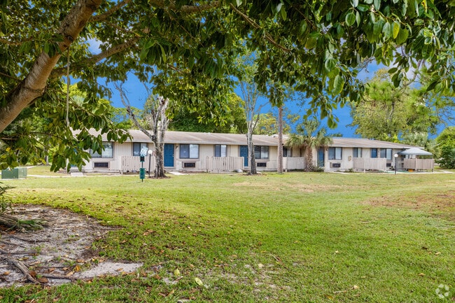 Summit Center Apartments
