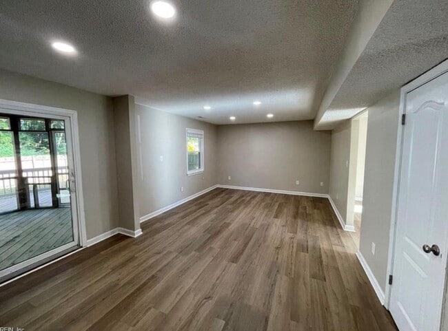 Photo - 1116 Woodcock Ln