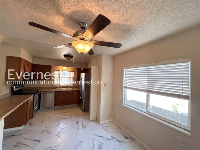 Photo - 4 Bed/2 Bath Home with Fenced Yard / Voucher Accepted / Available Now!