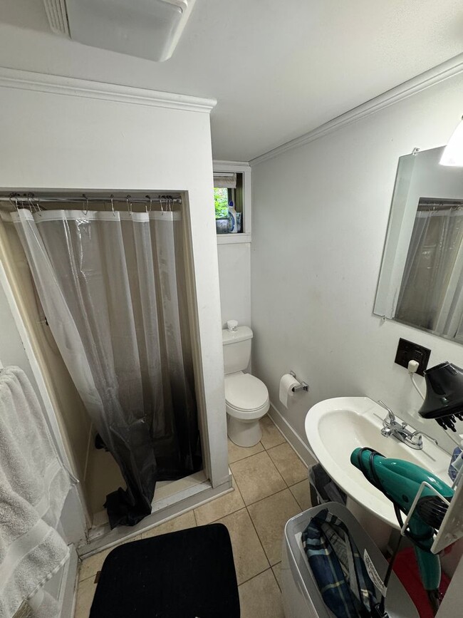 Photo - sumfi535 Unit C