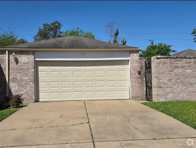 Building Photo - 3634 Kingsman Dr Rental