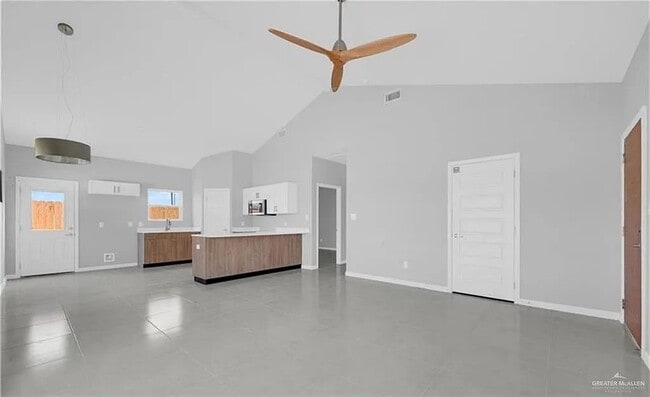 412 Sparrow Rd Unit 2