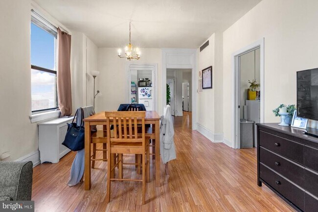 Photo - 1324 Locust St Unidad 1503