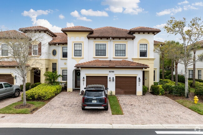 Ángulo del edificio alternativo - Villa Medici - Phase II