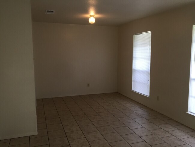 Photo - 4310 Prairie Dr