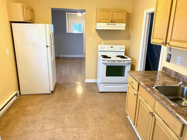 Photo - 112 Airport Heights Dr