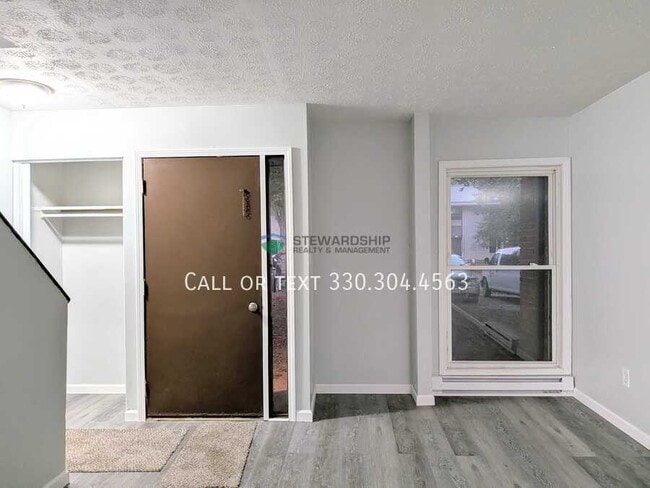 Photo - 310 Engadine Ct Unit A-3