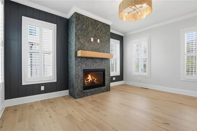 Photo - 1254 Six Sisters St