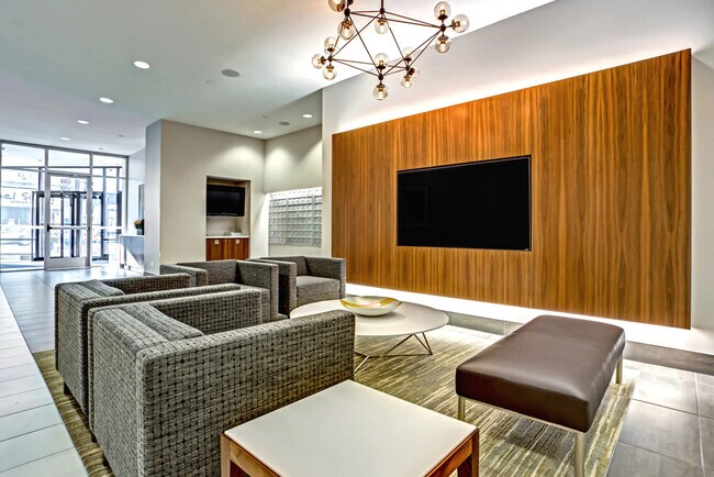 Photo - 2554 N Clark St Unit 1004