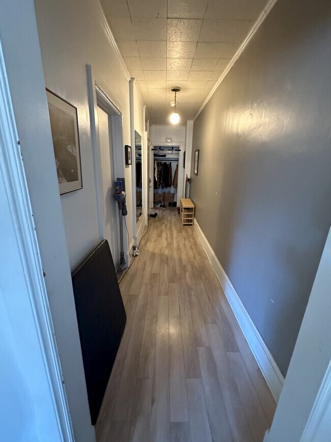 Photo - 220 E State St Unidad #3