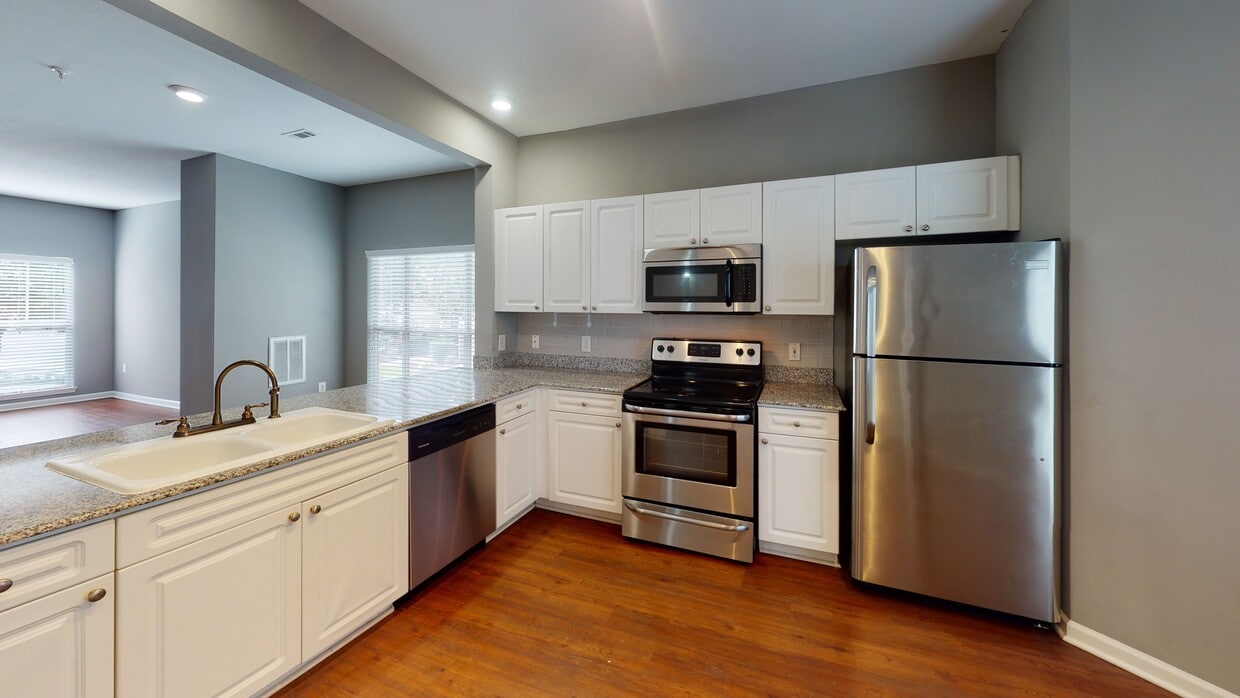 Photo - J 501 Estates Apartments