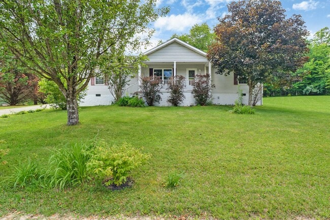 Building Photo - 2 bedroom / 2 bath + bonus room located in... Rental
