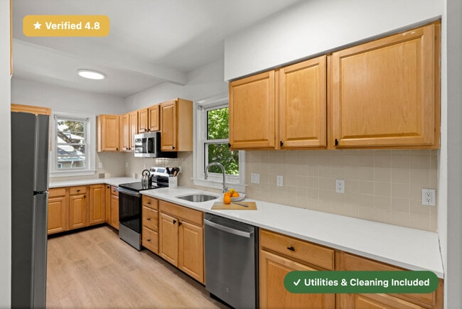 Building Photo - RoostUp Furnished Private Bedroom with Pri... Rental