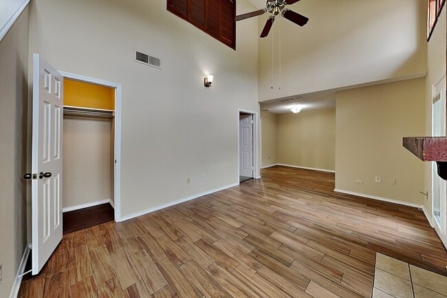 Photo - 9600 Royal Ln Unit Apt 301