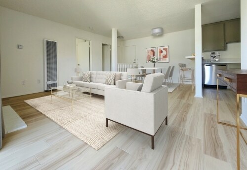 Photo - 1410 Wellesley Ave