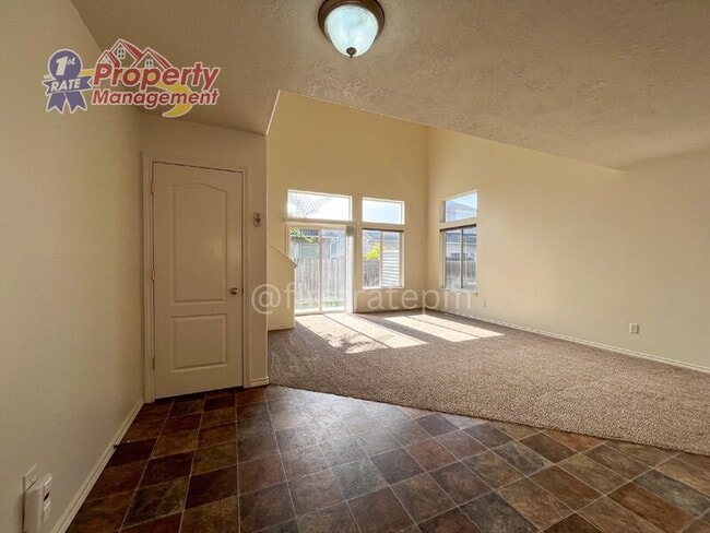 Photo - 2122 S Dorothy Ave