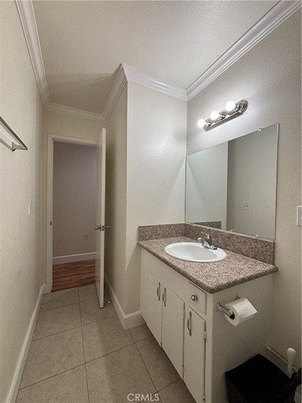 Photo - 1795 E Victoria Ave