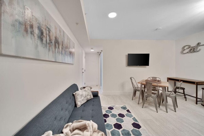 Photo - 1434 SW 22nd Ave Unit ID1388869P