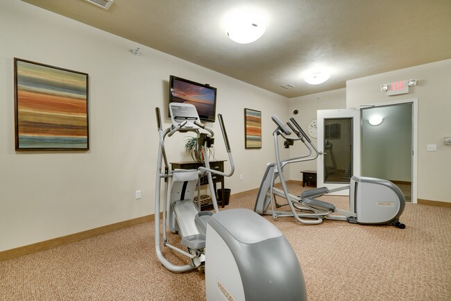 Fitness Room - Highland Shores Apartments