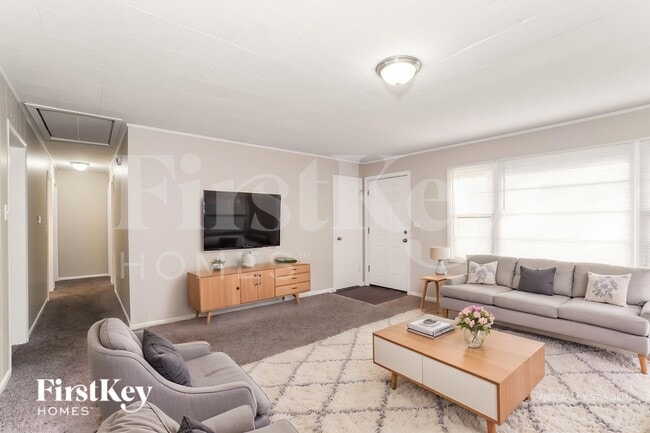 Photo - 724 Gates St