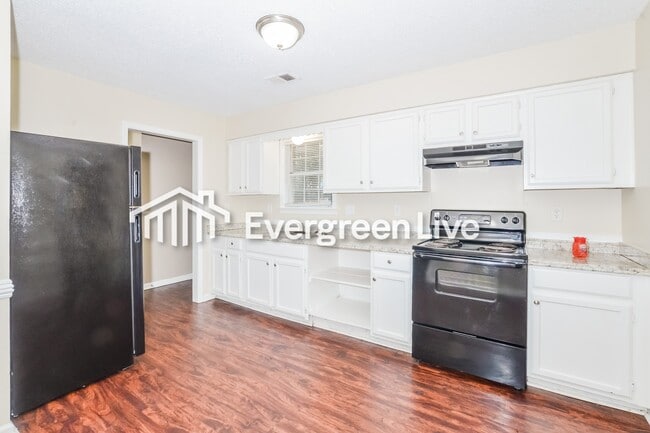 Photo - 4930 Blue Wing St