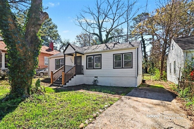 Photo - 1866 Thompson Ave