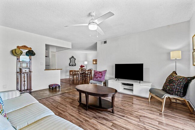 Photo - 1000 NW 13th St Unit 213a