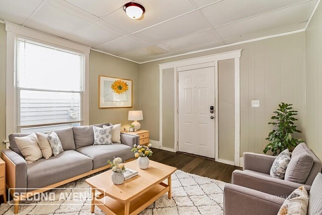 Photo - 2114 Greenwood Ave